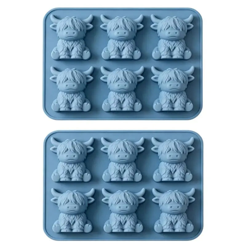 Mini Highland Cow Ice Cube Mold - 3D Cute Silicone Ice Cube Trays Perfect for Whiskey Cocktails Parties & Gift Giving