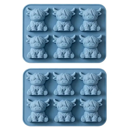 Mini Highland Cow Ice Cube Mold - 3D Cute Silicone Ice Cube Trays Perfect for Whiskey Cocktails Parties & Gift Giving